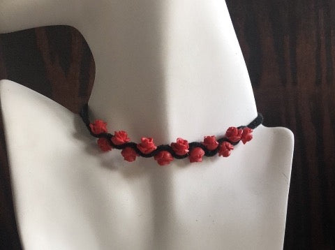 Red Roses Choker